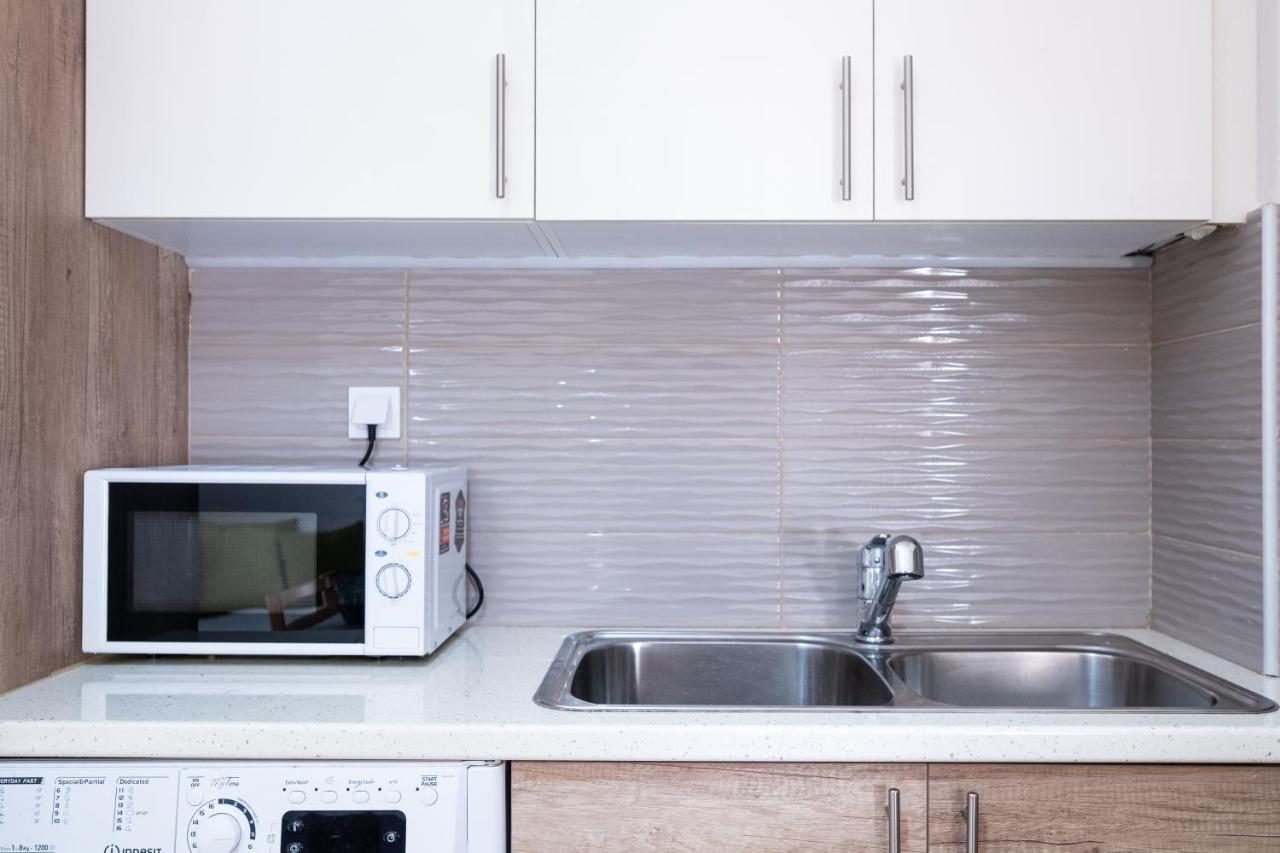 Family Apartment Near Port Pireus Zewnętrze zdjęcie